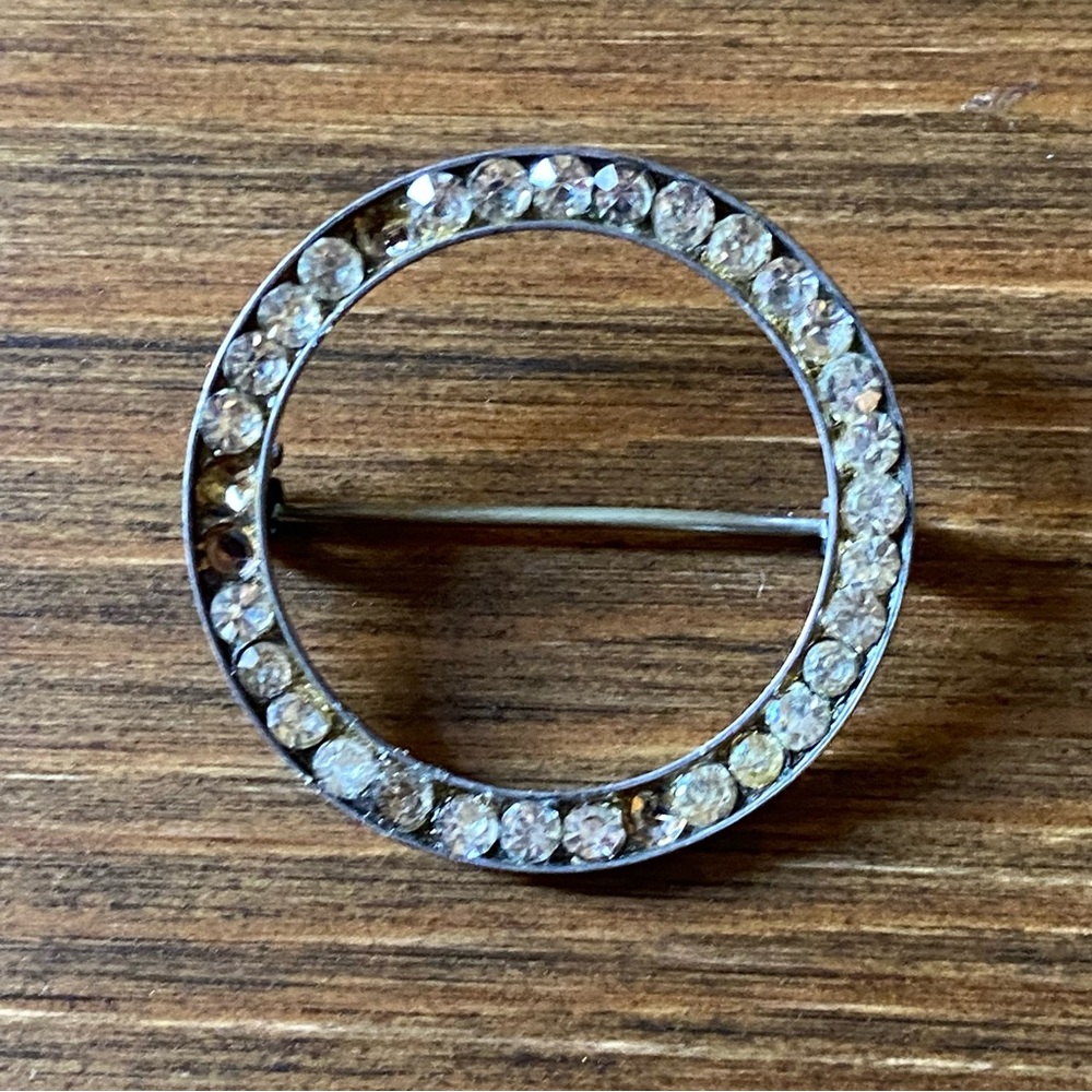 vintage 1950's crystal circle pin sterling silver brooch (MISSING 4 STONES)